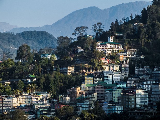 སྤྱི་འཐུས་རྣམ་པས་བོད་མི་གནས་ཡུལ་ས་གནས་སུ་འཚམས་གཟིགས་གནང་བ།