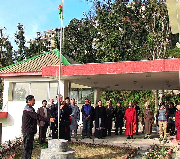 རྒྱ་གར་གྱི་དམངས་གཙོ་དུས་དྲན་ཐེངས་༦༥པ།