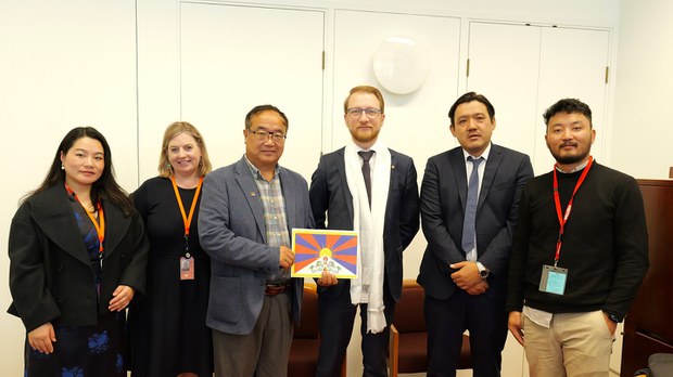 ཨའོསི་ཊརེ་ལི་ཡའི་གཞུང་གིས་བོད་དོན་ལ་རྒྱབ་སྐྱོར་གྱི་གནས་བབ།