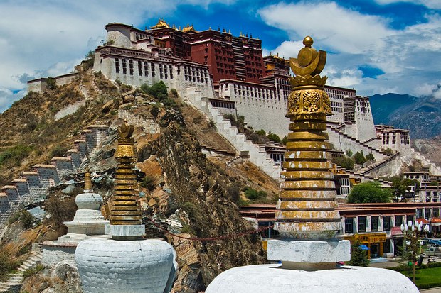   བོད་ཕྱི་ནང་གཉིས་ཀྱི་མི་འབོར་དང་བོད་པའི་གནས་སྟངས།