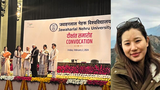 འབུམ་རམས་པ་ཨ་པ་ལྷ་མོ་ལགས་ཀྱི་འབུལ་རམས་པའི་འགྲུལ་བཞུད།