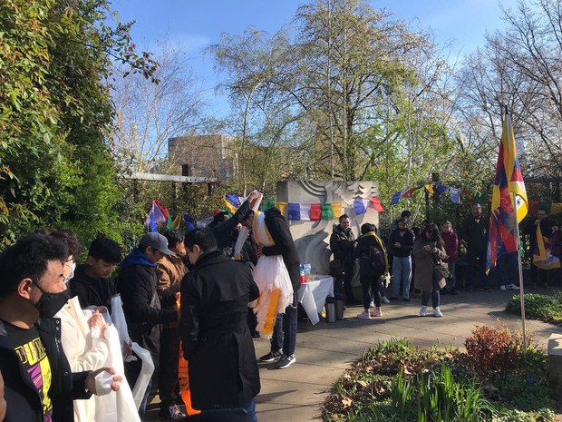 ཨེ་ནི་སི་ཀེན་ཊར་ལགས་ཀྱིས་བོད་མི་ཚོར་རེ་བ་ཡོད་ན་ལམ་ལྷོང་ཡོང་གི་རེད་ཅེས་གསུངས་ཡོད་པ། ཨེ་ནི་སི་ཀེན་ཊར་ལགས་ཀྱིས་བོད་མི་ཚོར་རེ་བ་ཡོད་ན་ལམ་ལྷོང་ཡོང་གི་རེད་ཅེས་གསུངས་ཡོད་པ།