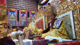 ༧སྐྱབས་རྗེ་འབོ་དཀར་མཆོག་སྤྲུལ་རིན་པོ་ཆེ་མཆོག་གི་ཁྲི་འདོན་མཛད་སྒོ།