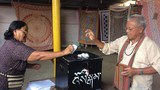༢༠༡༦ལོའི་སྲིད་སྐྱོང་དང་སྤྱི་འཐུས་ཀྱི་སྔོན་འགྲོའི་འོས་བསྡུ་གནང་བཞིན་པ།