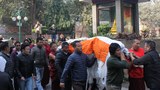 དབྲ་ཕྲུག་ངག་དབང་ལགས་ཀྱི་སྐུ་ཕུང་ཞུགས་འབུལ་ཞུས་ཡོད་པ།