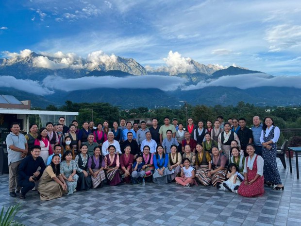 བཙན་བྱོལ་བོད་མིའི་འཕྲོད་བསྟེན་གྱི་གནས་སྟངས་བསྐྱར་ཞིབ་ཀྱི་ཚོགས་འདུ།