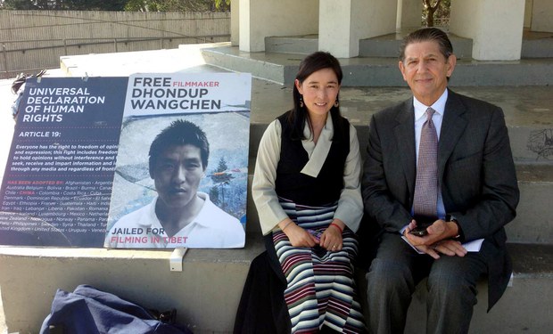 ལྷ་མོ་འཚོས་རྒྱ་ནག་གཞུང་ཚབ་ལ་འབོད་སྐུལ། ལྷ་མོ་འཚོས་རྒྱ་ནག་གཞུང་ཚབ་ལ་འབོད་སྐུལ།