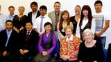  ཨོ་སི་ཊེ་ལི་ཡའི་ནང་མཛད་འཆར་སྐྱོང་བཞིན་པ།