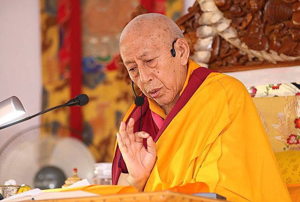 སེར་བྱེས་འབྲིང་རིམ་སློབ་གྲྭའི་ནང་བཀའ་སློབ། སེར་བྱེས་འབྲིང་རིམ་སློབ་གྲྭའི་ནང་བཀའ་སློབ།