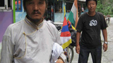 གར་སོང་ཆ་མེད་གྱུར་བའི་གོམ་བགྲོད་པ།