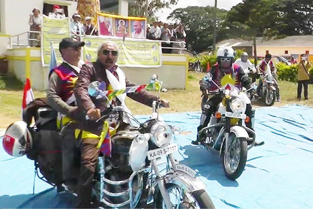 དབུ་མའི་ལམ་རྒྱབ་སྐྱོར་ཆེད་ཀྱི་ལས་འགུལ། དབུ་མའི་ལམ་རྒྱབ་སྐྱོར་ཆེད་ཀྱི་ལས་འགུལ།