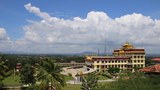 ༧གོང་ས་སྐྱབས་མགོན་ཆེན་པོ་མཆོག་གི་ཐུགས་རྗེ་བཀྲིན་ལ་བརྟེན་ནས་གདན་ས་བཀྲ་ཤིས་ལྷུན་པོ་ཡར་རྒྱས་ཕྱིན་ཡོད་པའི་སྐོར་ངོ་སྤྲོད་གནང་བ།