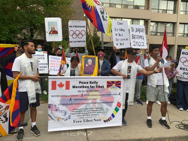 ཁེ་ན་ཌའི་ནང་བོད་མི་ན་གཞོན་གསུམ་གྱིས་བོད་དོན་རྒྱང་རྒྱུག་གི་ལས་འགུལ་སྤེལ་ཡོད་པ། ཁེ་ན་ཌའི་ནང་བོད་མི་ན་གཞོན་གསུམ་གྱིས་བོད་དོན་རྒྱང་རྒྱུག་གི་ལས་འགུལ་སྤེལ་ཡོད་པ།