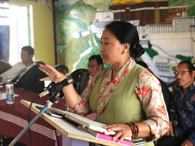 ཤེས་རིག་བཀའ་བློན་ནས་ཕུན་ཚོགས་གླེང་དུ་གཟིགས་སྐོར།