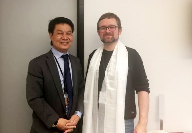 ཡོ་ཪོབ་གྲོས་ཚོགས་འཐུས་མི་ མི་ཀུ་ལཱས་ པེཀ་སཱ་ལགས་ལ་བོད་དོན་སྐོར་ཞུས་ཡོད་པ།