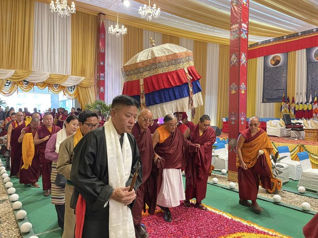 དཔལ་ས་སྐྱའི་མཐོ་རིམ་སློབ་གྲྭ་ཆེན་མོའི་བསླབ་པ་མཐར་སོན་གྱི་མཛད་སྒོ།