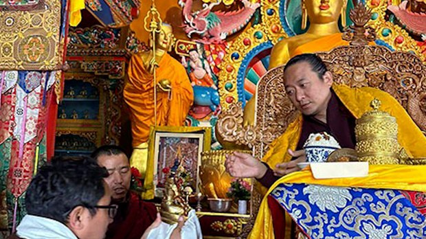 དཔལ་ས་སྐྱའི་༸ཁྲི་འཛིན་མཆོག་ནས་ཆོས་ལུགས་མཐུན་དྲིལ་དགོས་པའི་བཀའ་སློབ།