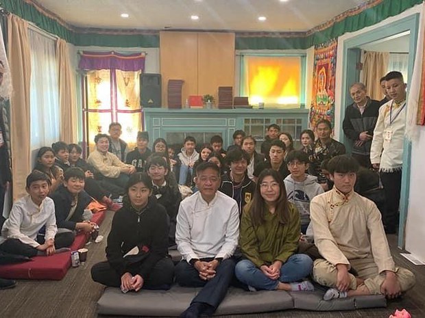 སྲིད་སྐྱོང་མཆོག་གི་བྱང་ཨ་རིའི་འཚམས་གཟིགས།