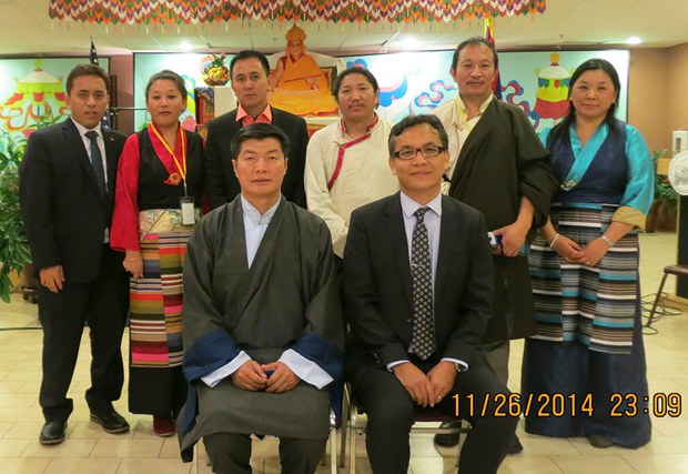 སྲིད་སྐྱོང་མཆོག་ཁེ་ན་ཌ་དང་ཨ་རིའི་ནང་ཕེབས་པ། སྲིད་སྐྱོང་མཆོག་ཁེ་ན་ཌ་དང་ཨ་རིའི་ནང་ཕེབས་པ།