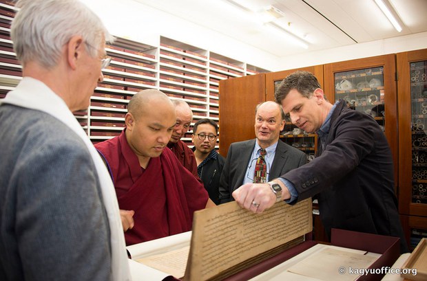༧དཔལ་རྒྱལ་བ་ཀརྨ་པ་མཆོག་གི་དབྱིན་ཡུལ་ནང་གི་མཛད་འཕྲིན།