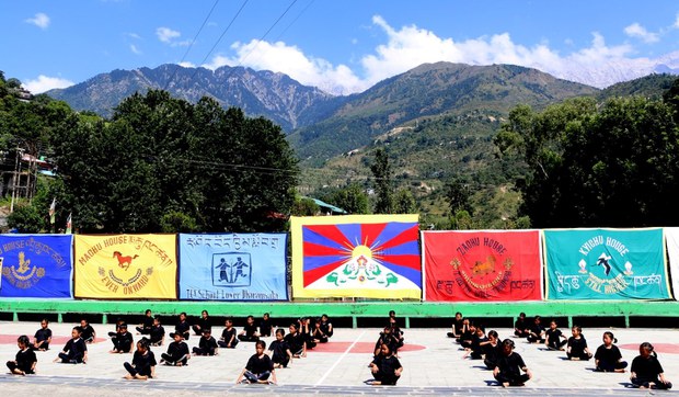 བཙན་བྱོལ་བོད་མིའི་སློབ་གྲྭ་ཁག་ཏུ་བོད་པའི་སློབ་ཕྲུག་ཇེ་ཉུང་དུ་ཕྱིན་ཡོད་པ།