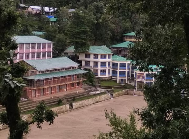 རྒྱ་གར་གཞུང་གིས་སློབ་གྲྭ་ཁག་སྒོ་ཕྱེ་བ་ཡིན་ན་བོད་ཕྲུག་ཁྱིམ་སྡེའི་སློབ་ཁག་ཀྱང་སྒོ་ཕྱེ་རྒྱུ་ཡིན་པ།