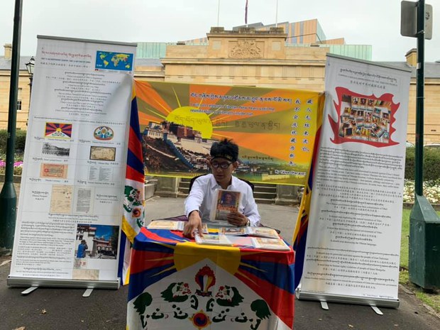 པེ་ཅིན་གཞུང་ལ་རྒོལ་བ་ཞེས་པའི་ཟླ་བ་དྲུག་གི་ལས་འགུལ། པེ་ཅིན་གཞུང་ལ་རྒོལ་བ་ཞེས་པའི་ཟླ་བ་དྲུག་གི་ལས་འགུལ།