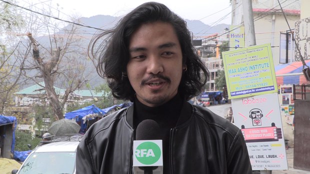 བསྟན་འཛིན་དཀོན་མཆོག་ལགས་ཀྱིས་རྒྱ་གར་དང་བོད་མི་ཉམས་ཐག་༣༠ལྷག་ལ་རོགས་རམ་གནང་ཡོད་པ། བསྟན་འཛིན་དཀོན་མཆོག་ལགས་ཀྱིས་རྒྱ་གར་དང་བོད་མི་ཉམས་ཐག་༣༠ལྷག་ལ་རོགས་རམ་གནང་ཡོད་པ།