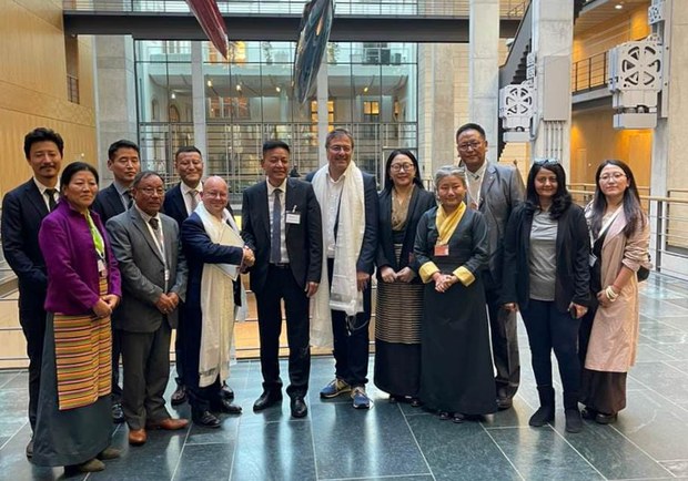 བོད་དོན་ཞུ་གཏུགས་དང་འབྲེལ་བའི་མྱོང་ཚོར་སྐོར། བོད་དོན་ཞུ་གཏུགས་དང་འབྲེལ་བའི་མྱོང་ཚོར་སྐོར།