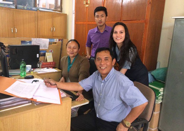 བོད་མིའི་ཁྱད་ལས་དང་བླངས་ཞབས་ཞུའི་ལས་འཆར། བོད་མིའི་ཁྱད་ལས་དང་བླངས་ཞབས་ཞུའི་ལས་འཆར།