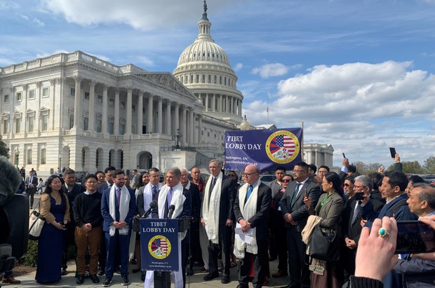 བོད་དོན་ཞུ་གཏུགས་ཀྱི་ལས་འགུལ་ཐེངས་༡༥པ་དེ་འཇུག་སྦྲིལ་ལེགས་གྲུབ་བྱུང་བ།