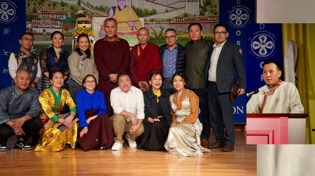 ནུབ་བྱང་བོད་མིའི་རིག་གཞུང་ཚོགས་པ་དབུ་བརྙེས་ནས་མི་ལོ་༣༠ འཁོར་བ།