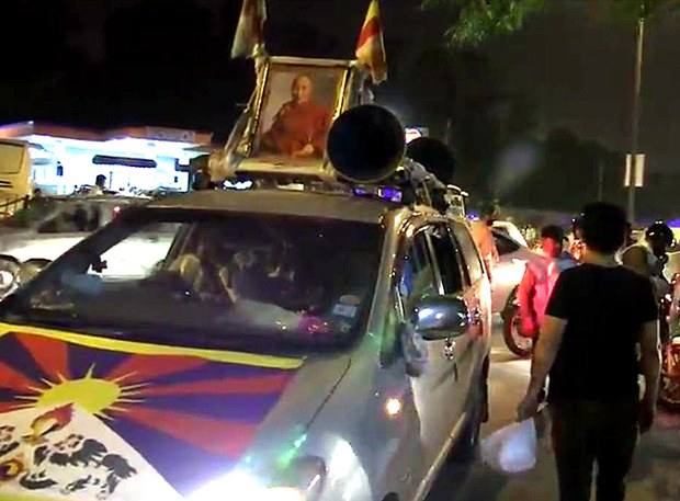 བོད་དོན་སྦག་སྦག་སྐོར་བསྐྱོད་ཀྱི་ལས་འགུལ་བ་རྣམས་ལྡི་ལི་ལ་འབྱོར་ཡོད་པ། བོད་དོན་སྦག་སྦག་སྐོར་བསྐྱོད་ཀྱི་ལས་འགུལ་བ་རྣམས་ལྡི་ལི་ལ་འབྱོར་ཡོད་པ།