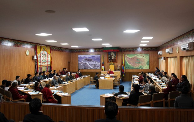 གྲོས་ཚོགས་ཉིན་དགུ་པའི་ཐོག་དཔེ་སྟོན་སློབ་གྲྭའི་སྐོར་གླེང་མོལ་གནང་ཡོད་པ།