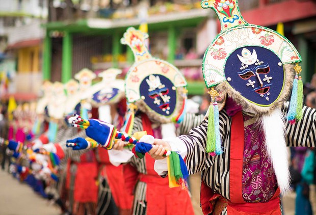 རྒྱལ་སྤྱིའི་ཟློས་ཟུར་མཐུན་ཚོགས་གསར་འཛུགས་གནང་བ།