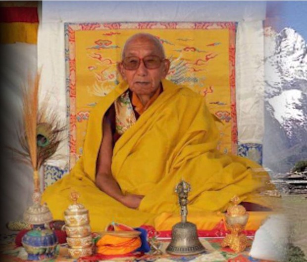 ༧སྐྱབས་རྗེ་སྟེང་པོ་ཆེ་སྤྲུལ་སྐུ་རིན་པོ་ཆེ་མཆོག་དགོངས་པ་རྫོགས་འདུག