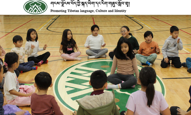 ཊོ་རོན་ཊོ་གྲོང་ཁྱེར་གྱི་གཟའ་མཇུག་བོད་ཡིག་སློབ་གྲྭ