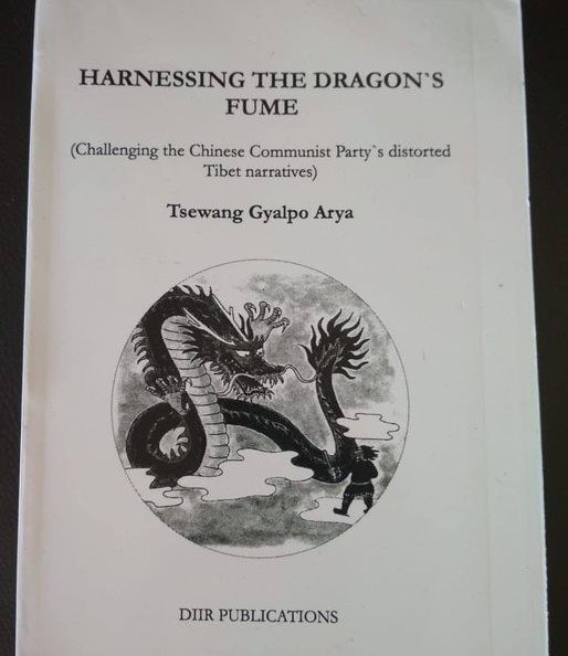བོད་ཀྱི་ལོ་རྒྱུས་དང་རིག་གཞུང་གི་གནས་ཚུལ་ལ་འགྲེལ་བརྗོད་བྱེད་སྟངས་ལ་བདེན་པ་མ་ཡིན་པའི་ལོག་འགྲེལ། བོད་ཀྱི་ལོ་རྒྱུས་དང་རིག་གཞུང་གི་གནས་ཚུལ་ལ་འགྲེལ་བརྗོད་བྱེད་སྟངས་ལ་བདེན་པ་མ་ཡིན་པའི་ལོག་འགྲེལ།