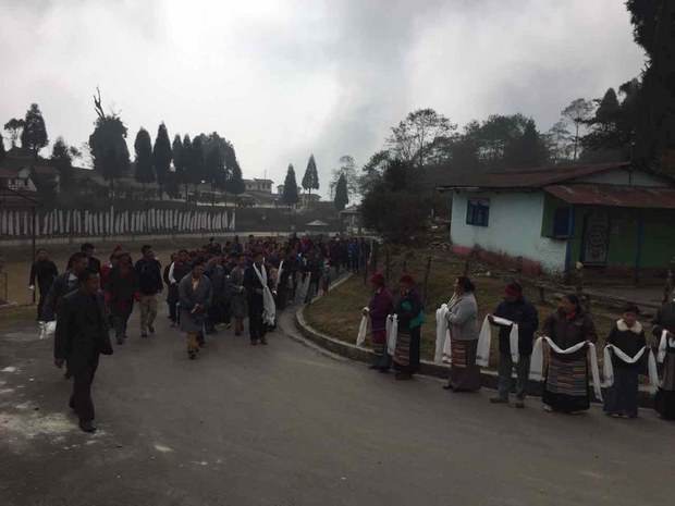 ཚོགས་གཙོ་སྤེན་པ་ཚེ་རིང་ལགས་རྒྱ་གར་ལྷོ་ཕྱོགས་སུ་བསྐོར་བསྐྱོད་གནང་བཞིན་པ།  