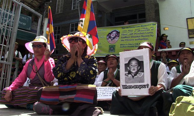 པཎ་ཆེན་དགེ་འདུན་ཆོས་ཀྱི་ཉི་མ་མཆོག་གློད་གྲོལ་དགོས་པའི་ངོ་རྒོལ།