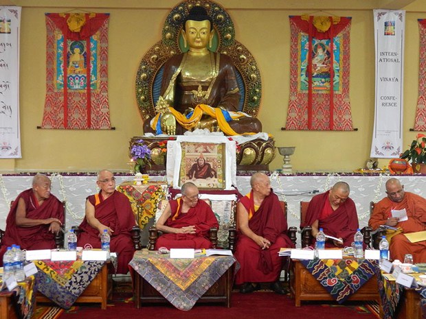 དམ་ཆོས་འདུལ་བའི་སྐོར་བགྲོ་གླེང་།