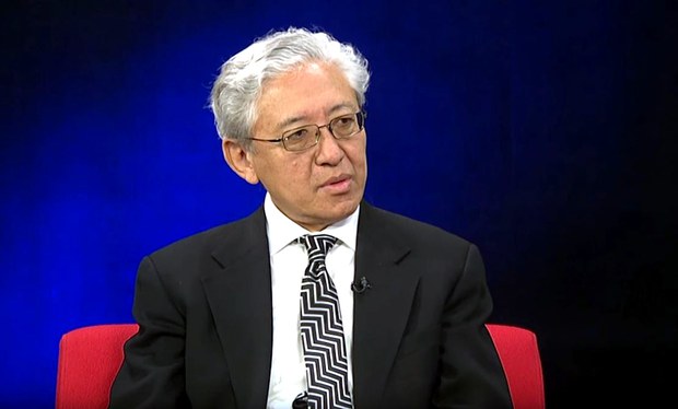 སྒྱུ་རྩལ་དང་དཔྱད་རྩོམ་ཐོག་གཟེངས་སུ་ཐོན་པའི་གྲུབ་འབྲས་ལ་ཕྱག་ཁྱེར།