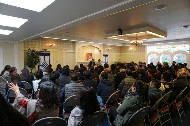 གཞོན་ནུའི་ཚོགས་གཙོས་ནིའུ་ཡོག་ཏུ་གསལ་བཤད་གནང་རྒྱུ།