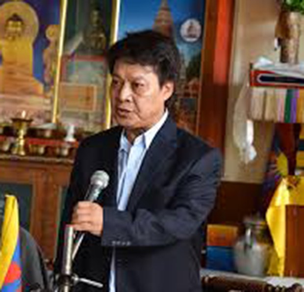 དབུ་མའི་ལམ་མི་མང་ལས་འགུལ་ཁང་གི་དུས་དྲན་སྲུང་བརྩི། དབུ་མའི་ལམ་མི་མང་ལས་འགུལ་ཁང་གི་དུས་དྲན་སྲུང་བརྩི།