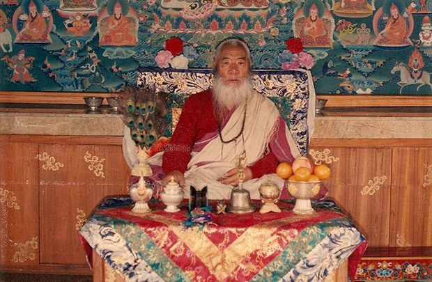 བྱ་བྲལ་རིན་པོ་ཆེའི་སྐུ་གདུང་མཇལ་ཁ་དང་ཞུགས་འབུལ་སྐོར།