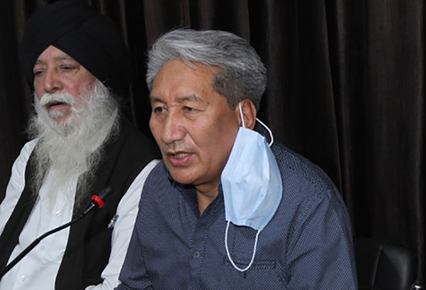 རྒྱ་ནག་གི་ཐུབ་ཚོད་ལ་ཁ་རྩུམ་ནས་སྡོད་རྒྱུ་མེད་ཅེས་བོད་དོན་རྒྱབ་སྐྱོར་བས་གསུངས་བ། རྒྱ་ནག་གི་ཐུབ་ཚོད་ལ་ཁ་རྩུམ་ནས་སྡོད་རྒྱུ་མེད་ཅེས་བོད་དོན་རྒྱབ་སྐྱོར་བས་གསུངས་བ།