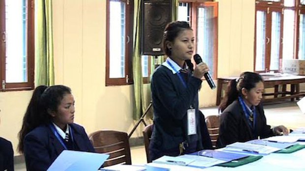 སློབ་གྲྭའི་རྒན་བདག་རྣམས་ལ་འགོ་ཁྲིད་ཟབ་སྦྱོང༌། སློབ་གྲྭའི་རྒན་བདག་རྣམས་ལ་འགོ་ཁྲིད་ཟབ་སྦྱོང༌།