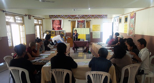 བཞུགས་སྒར་རྡ་རམ་སཱ་ལའི་ཁུལ་དུ་མྱོས་རྫས་ངན་གོམས་རིགས་སྔོན་འགོག་བྱེད་ཕྱོགས་དང་འབྲེལ་བའི་ཟབ་ཁྲིད་གནང་སྐབས། ༢༠༡༧།༡༠།༡༨ བཞུགས་སྒར་རྡ་རམ་སཱ་ལའི་ཁུལ་དུ་མྱོས་རྫས་ངན་གོམས་རིགས་སྔོན་འགོག་བྱེད་ཕྱོགས་དང་འབྲེལ་བའི་ཟབ་ཁྲིད་གནང་སྐབས། ༢༠༡༧།༡༠།༡༨