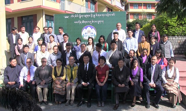 རྒྱ་རིགས་དང་འབྲེལ་ལམ་གྱི་ལས་དོན་སྐོར་གླེང་བ། 