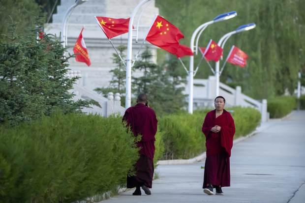 ཨ་རིའི་གཞུང་གིས་རྒྱ་ནག་ལ་ཆོས་དད་རང་དབང་རྡོག་རོལ་གཏོང་མཁན་གྱི་རྒྱལ་ཁབ་ཅིག་ཏུ་ངོས་འཛིན་དགོས་པའི་རེ་འདུན་བཏོན།